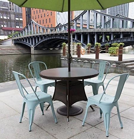 Juego de 4 sillas de metal para interior y exterior, estilo envejecido, sillas de comedor de cocina, sillas laterales apilables con respaldo (azul) 
