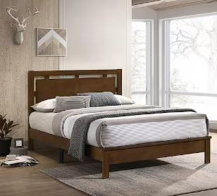 Estructura de cama de madera maciza con plataforma moderna Gemini, de New Class Furniture - Queen