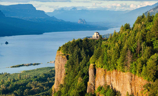 Oregon, Columbia River Gorge, Vista House at Crown Point, and the Columbia River Wall Art