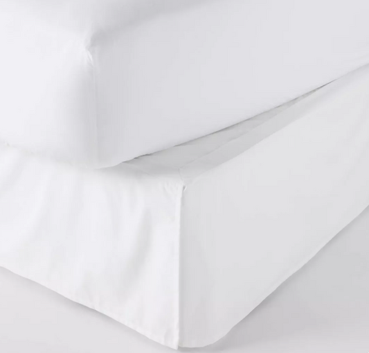 Falda de cama sólida de tamaño completo - Elementos esenciales de la habitación 