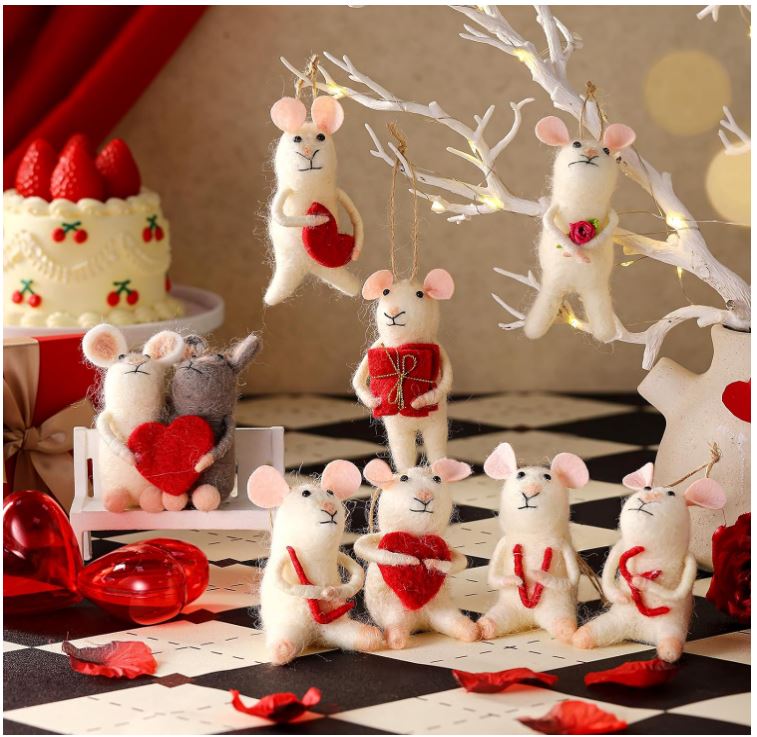 8 Pcs Valentine's Day Mice Wool Felt